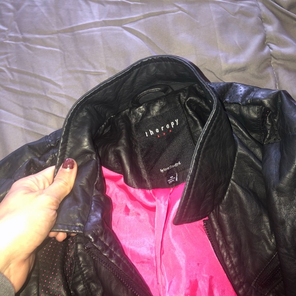 LIKE NEW Black Bomber coat - Picture 4 of 6
